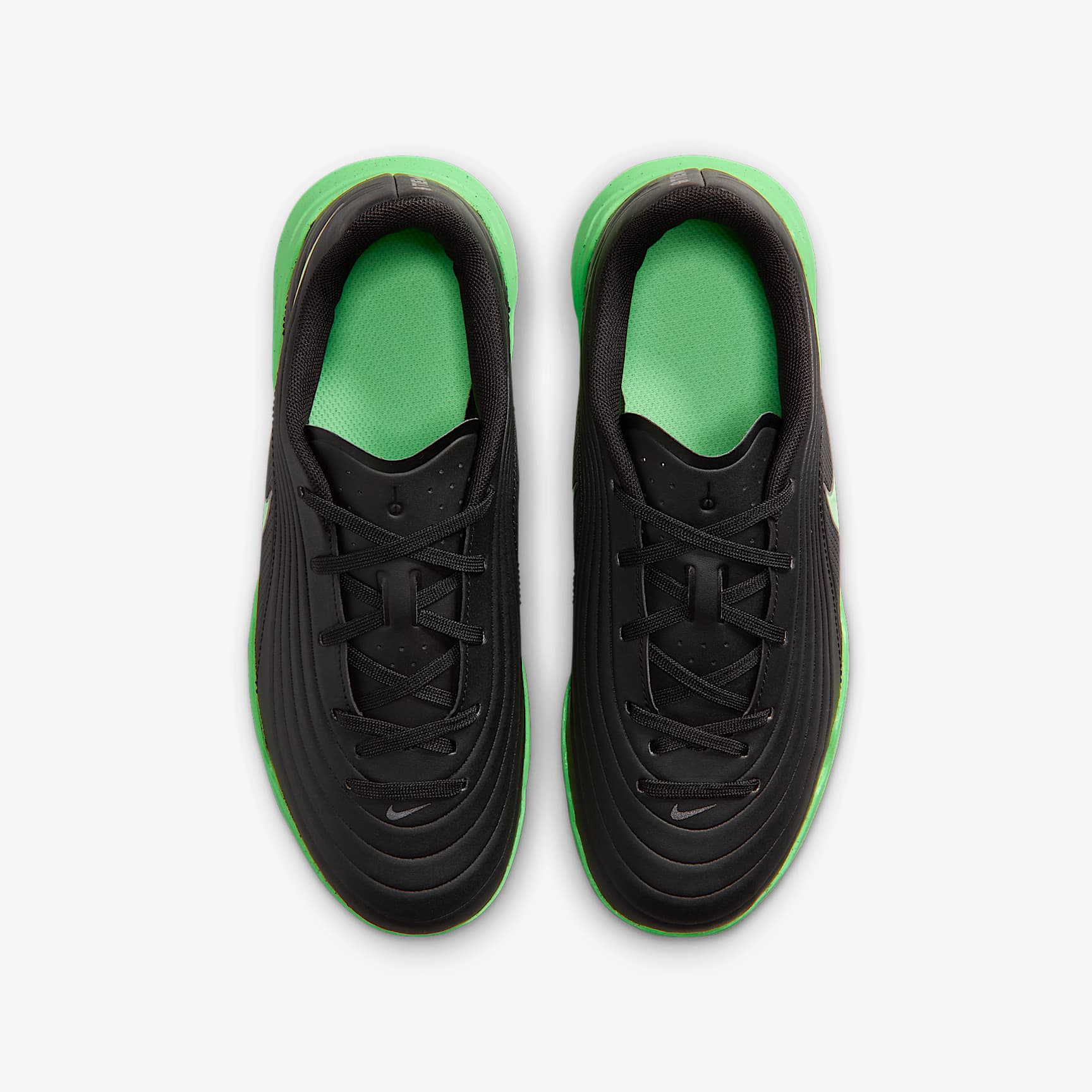Nike Jr Tiempo Maestro Club IC - Black - top-down