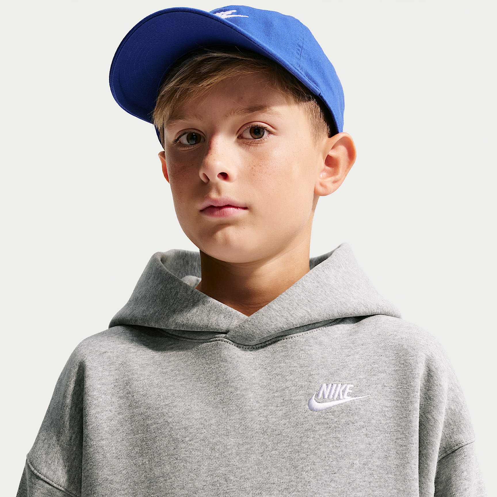 Nike Boys' Youth Sportswear Club Fleece Oversized Hoodie