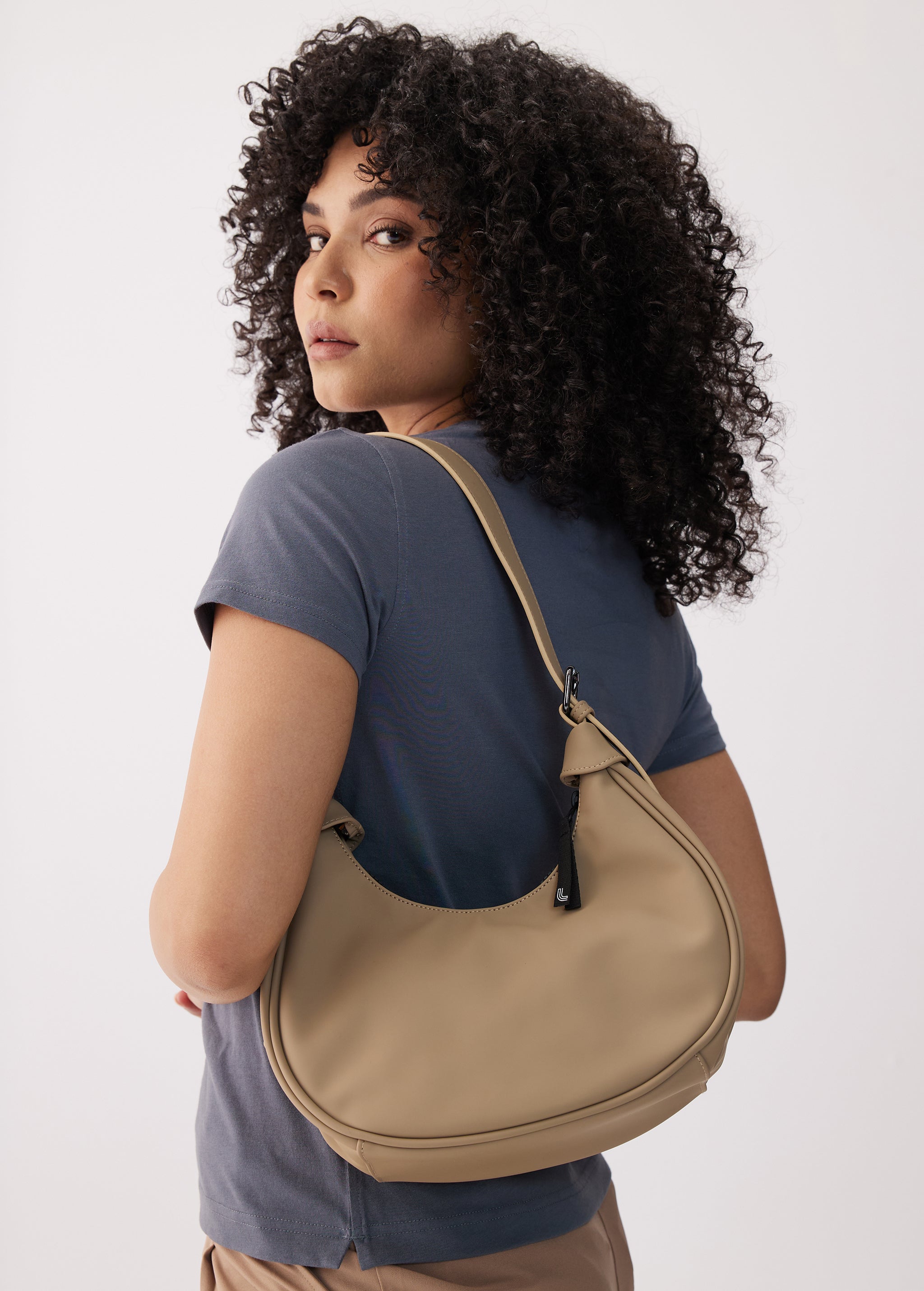 Lolé Chateau Hobo Bag Mink