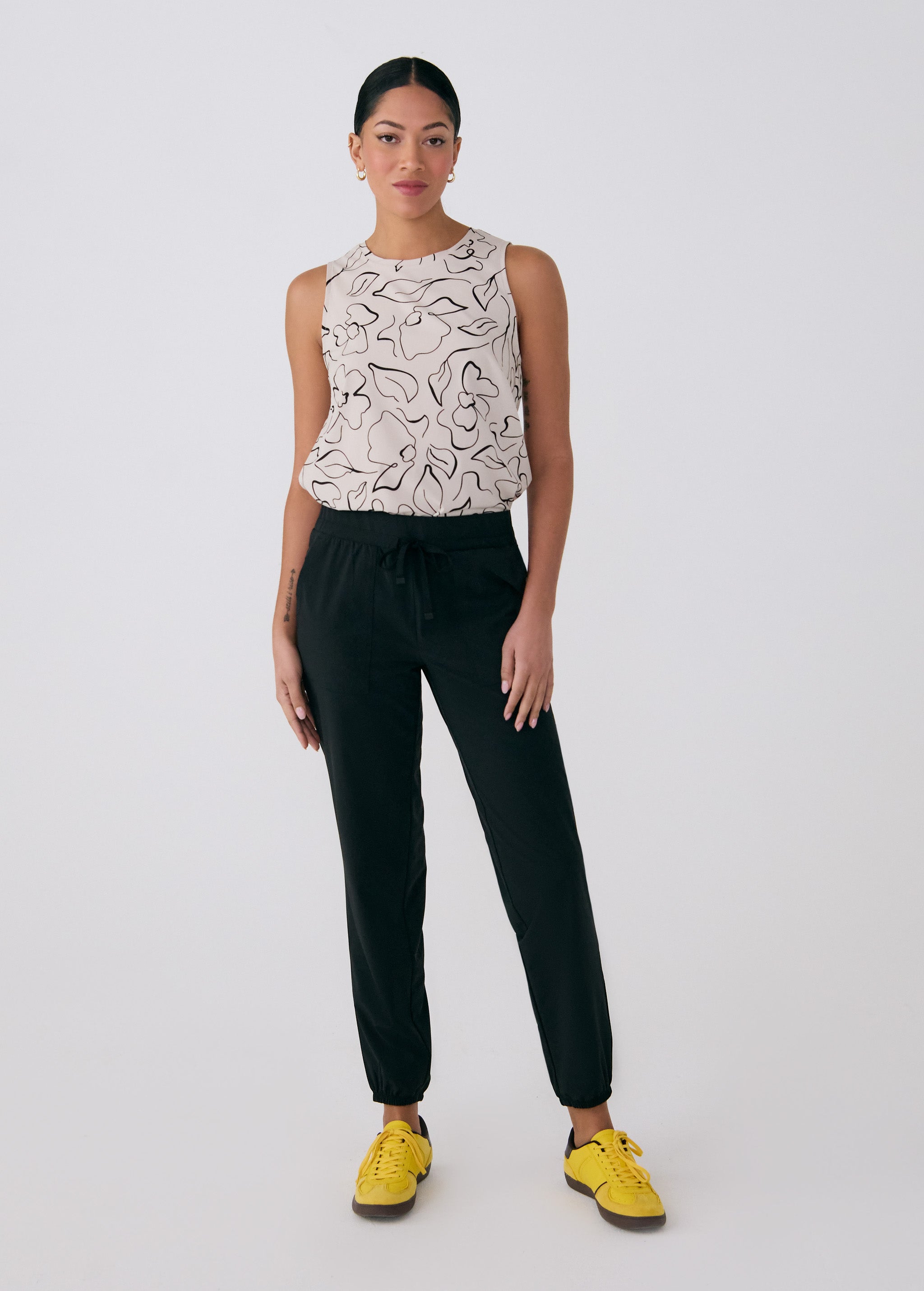 Lolë Women's Olivie Jogger - BLACK