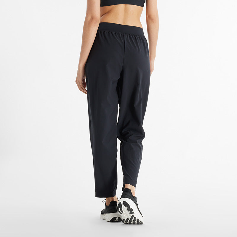 Women's Essentials Performance Woven Pant