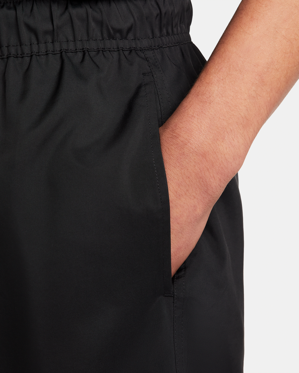Nike Men's Club Woven Flow Shorts
