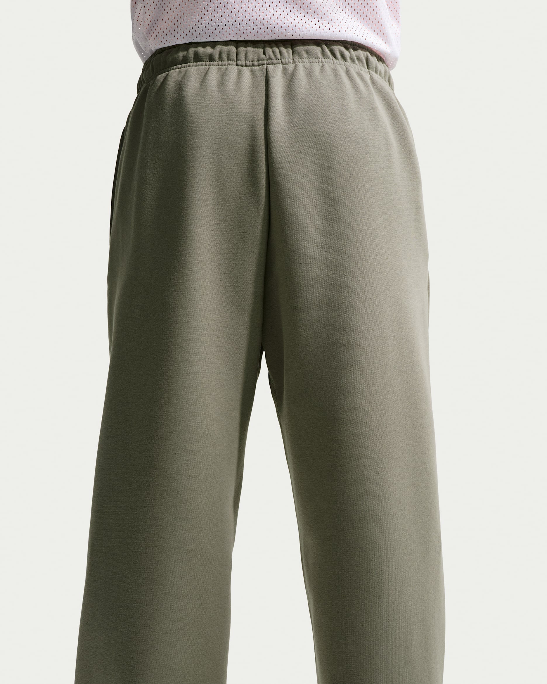 Nike Men's Standard Issue Therma-FIT Brushed Open-Hem Pants