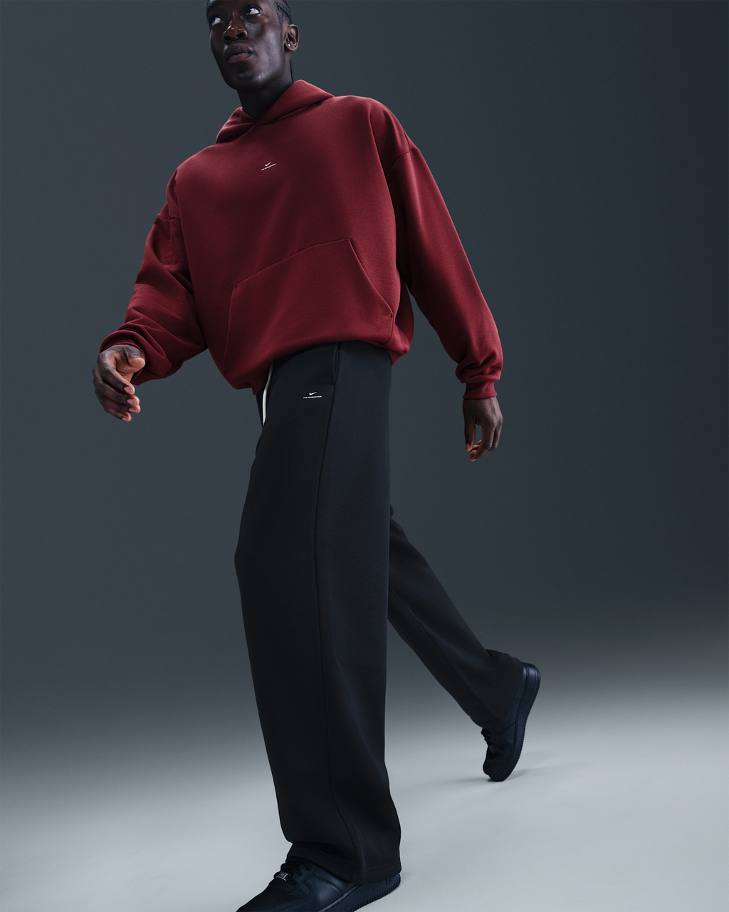Nike Men's Standard Issue Therma-FIT Brushed Open-Hem Pants