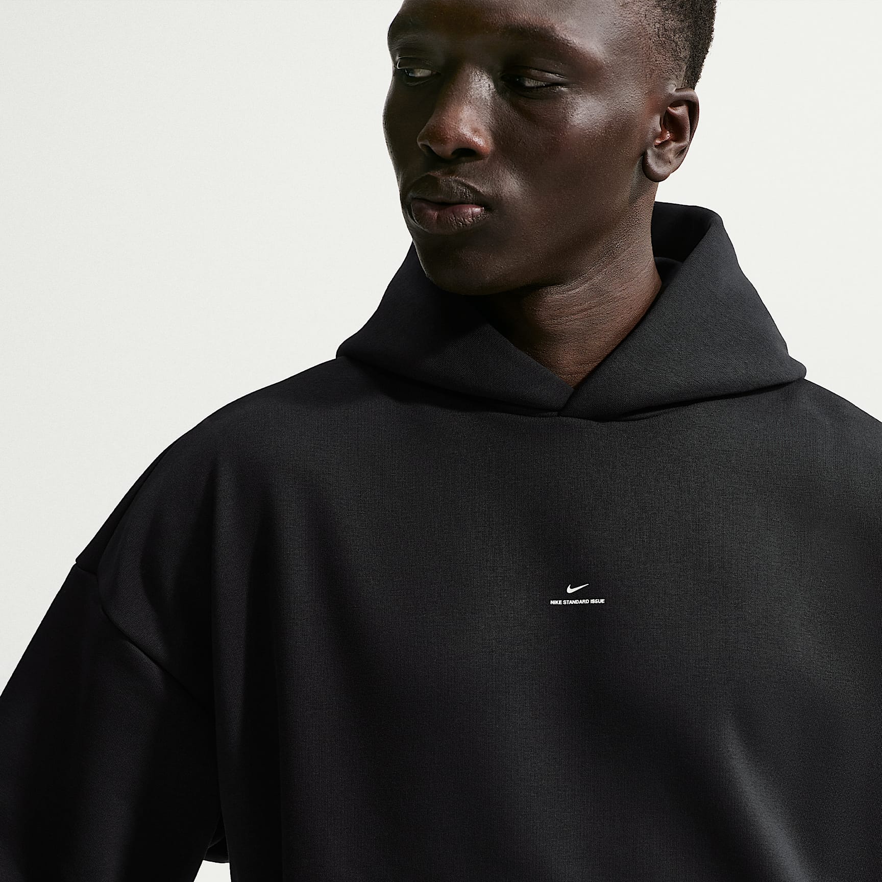 Nike Men's Standard Issue Therma-FIT Brushed Basketball Pullover Hoodie