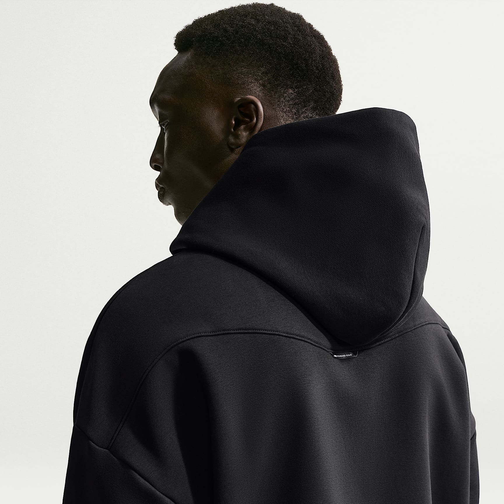 Nike Men's Standard Issue Therma-FIT Brushed Basketball Pullover Hoodie