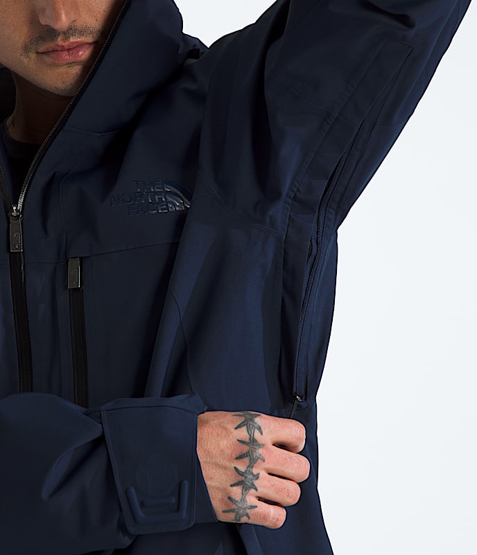 The North Face Men’s Chakal Jacket