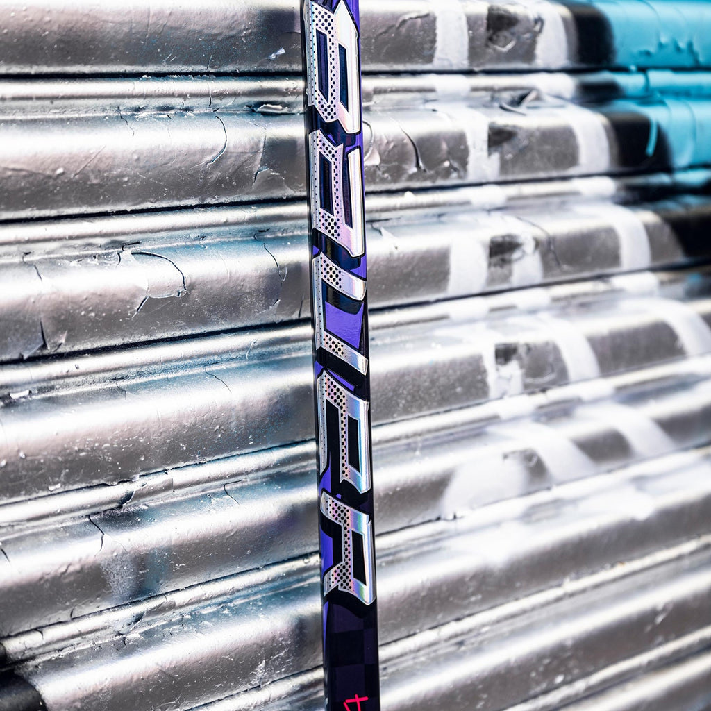 Bauer Pulse LE Graffiti stick shaft with Bauer wordmark