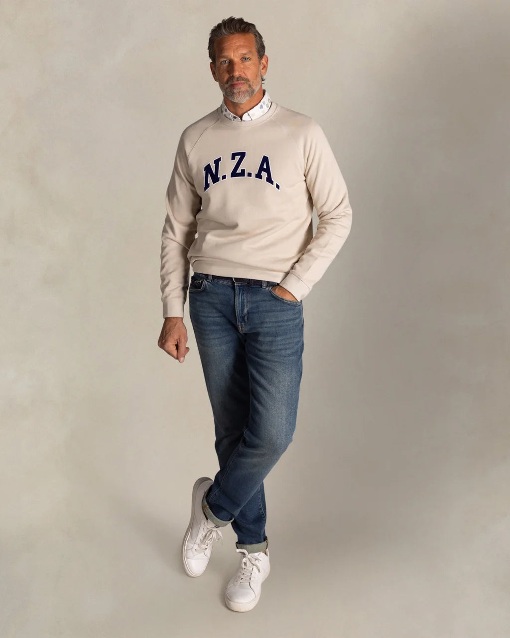 New Zealand Auckland Men's Cotton Sweatshirt With Logo