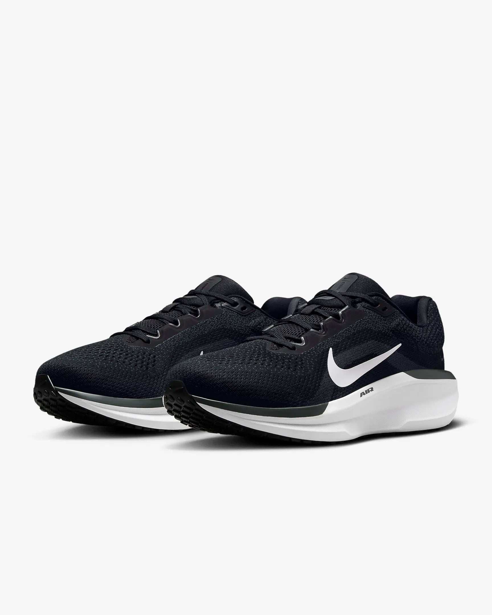 Nike Men's Winflo 11 Running Shoes - Extra Wide