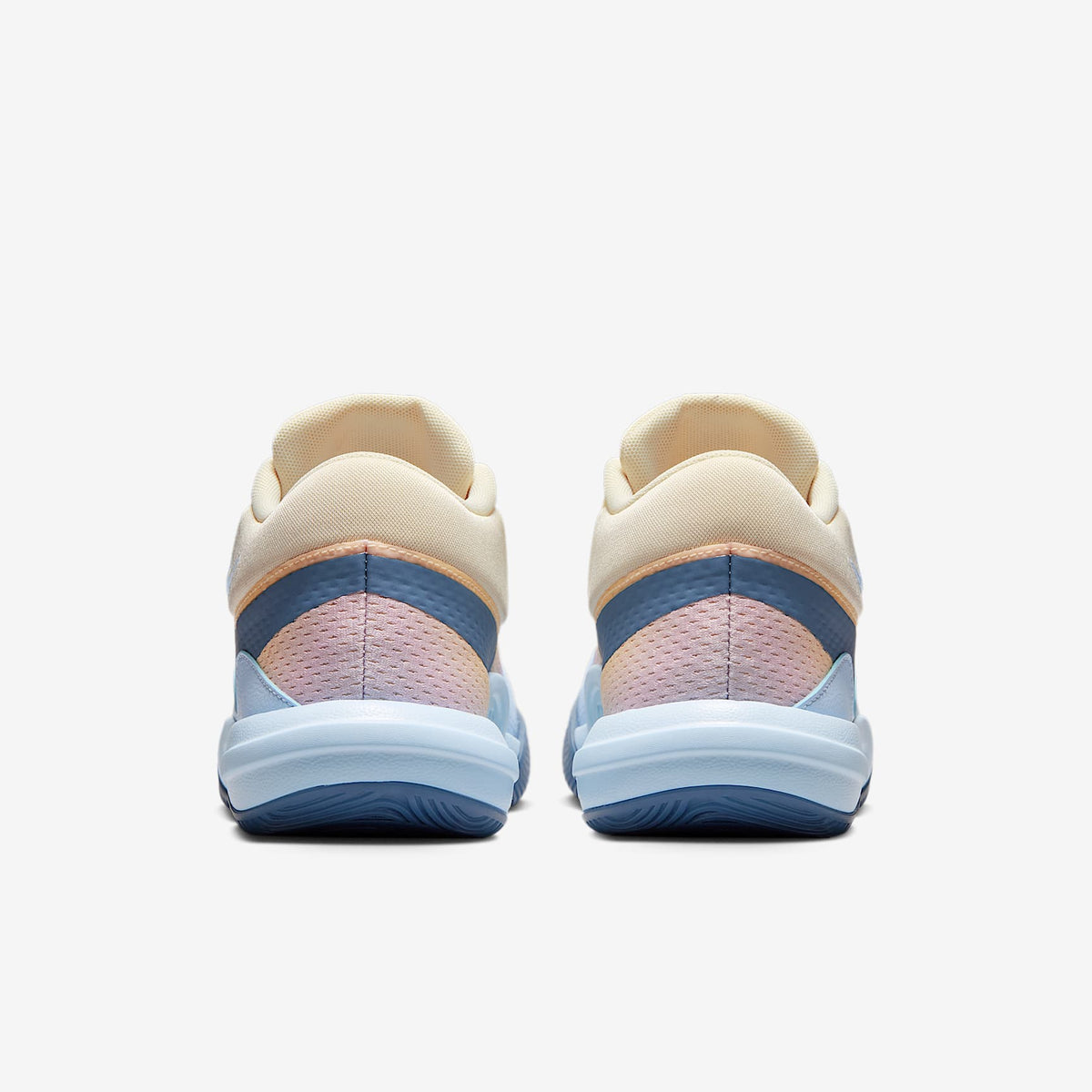 Nike Hyperquick SE Volleyball Shoes - Coconut Milk/Hydrogen Blue/Diffused Blue, back view