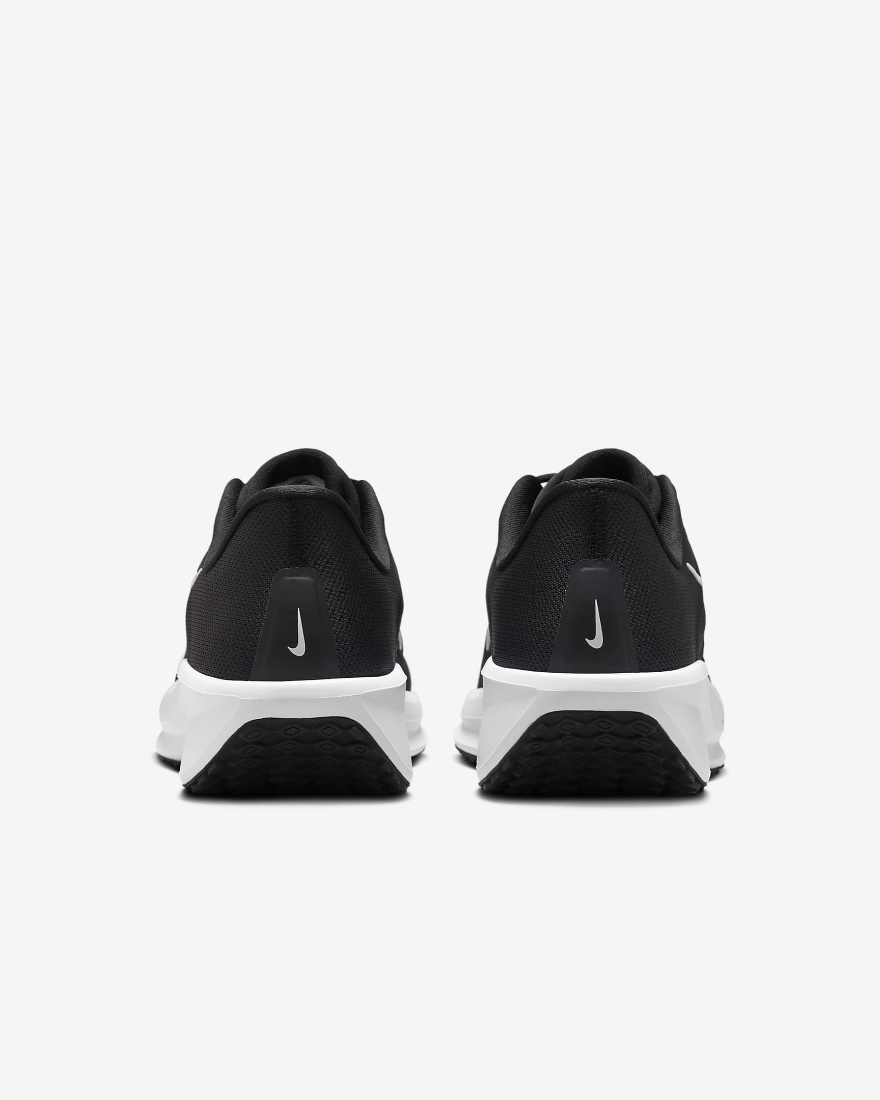 Nike Men's Quest 6 Road Running Shoes