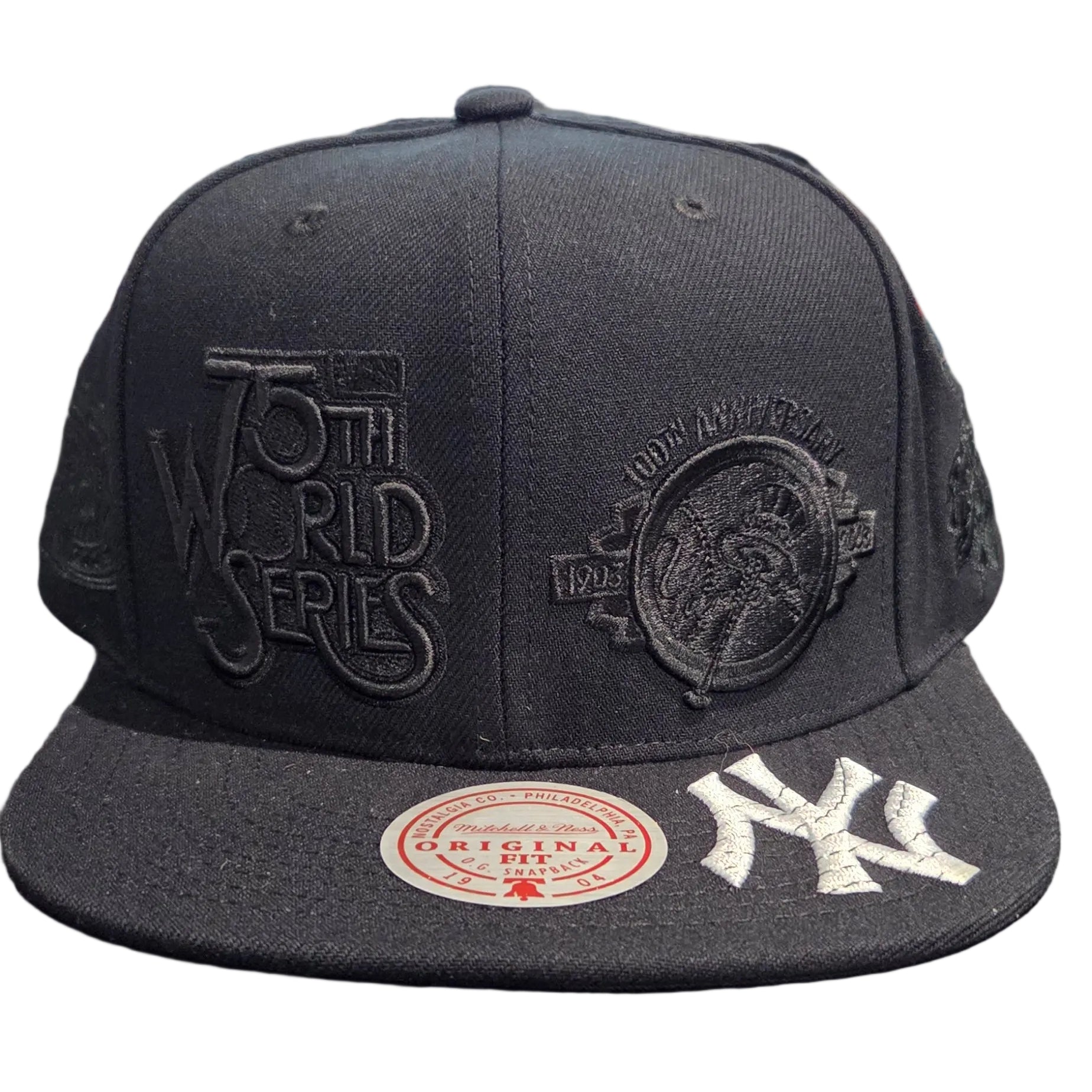 Mitchell & Ness New York Yankees Blacked Out Snapback Hat