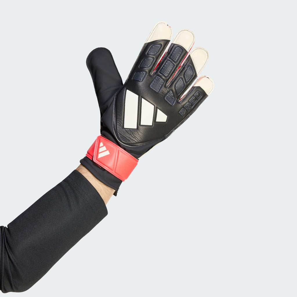 Adidas Predator Goalkeeper Glove Training