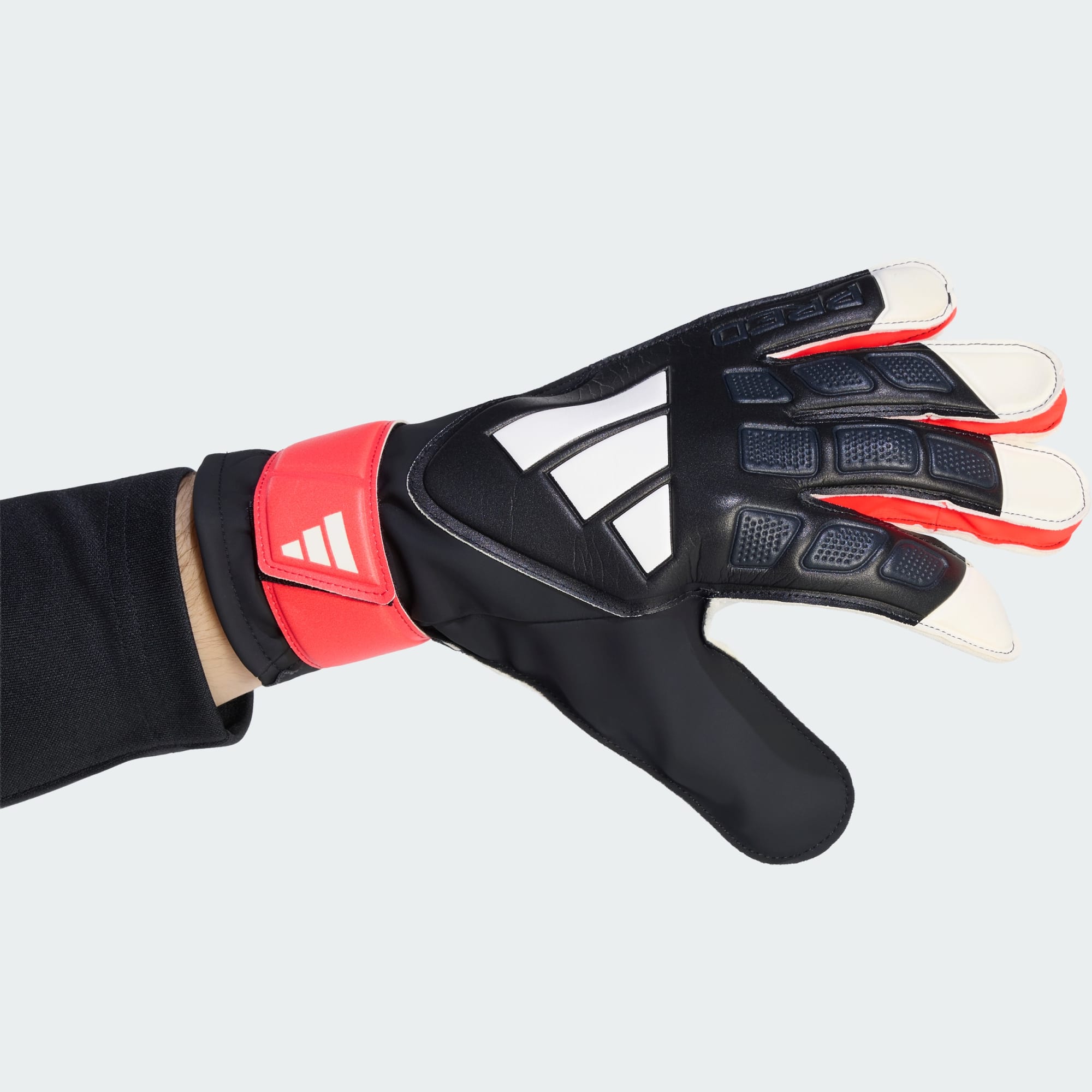 Adidas Predator Goalkeeper Glove Training