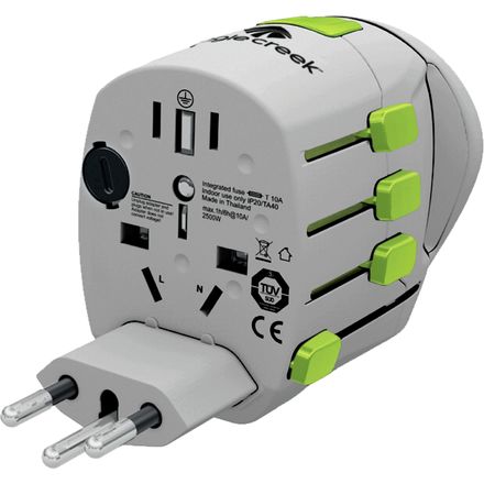 Eagle Creek USB Universal Travel Adapter Pro detail
