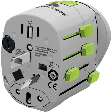 Eagle Creek USB Universal Travel Adapter Pro detail