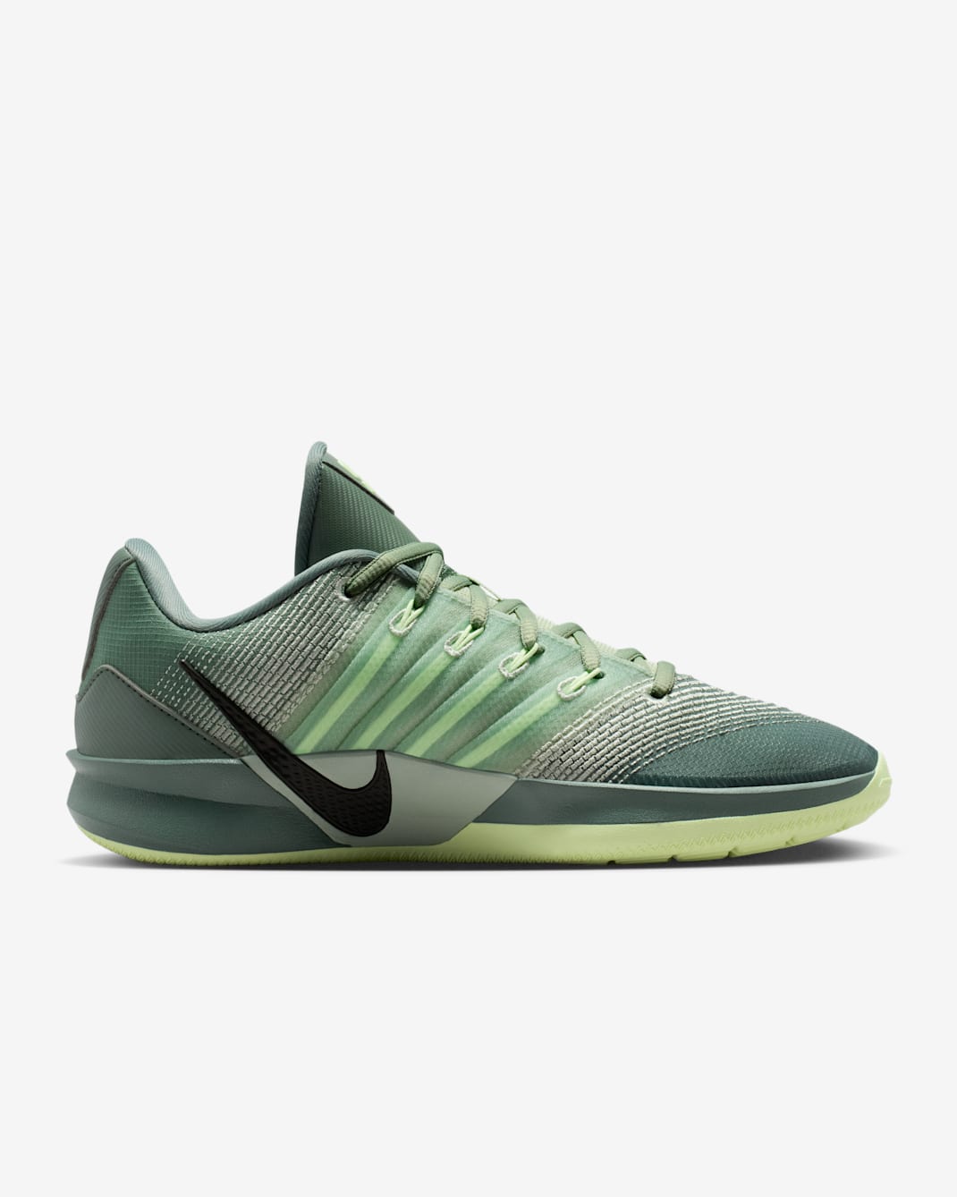 Nike Women's Sabrina 3 Basketball Shoes