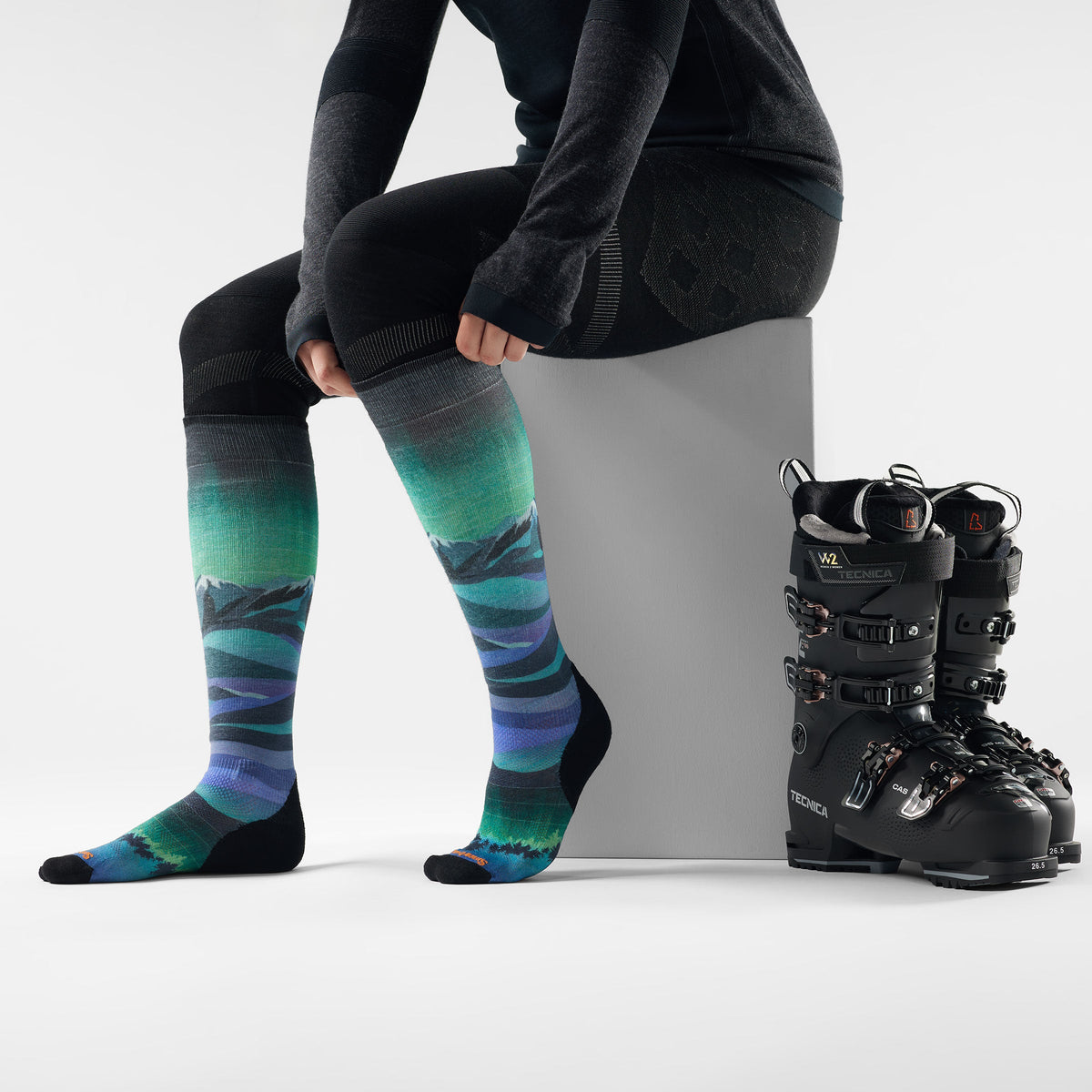 Smartwool Women's Ski Compression Print Over The Calf Socks - Black