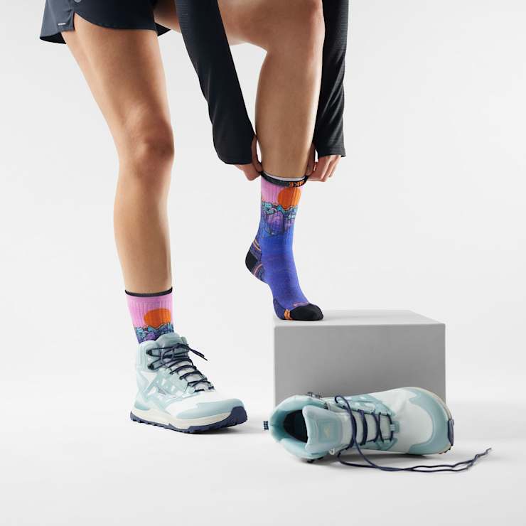 Smartwool Women's Hike Mountain Sunrise Print Crew Socks