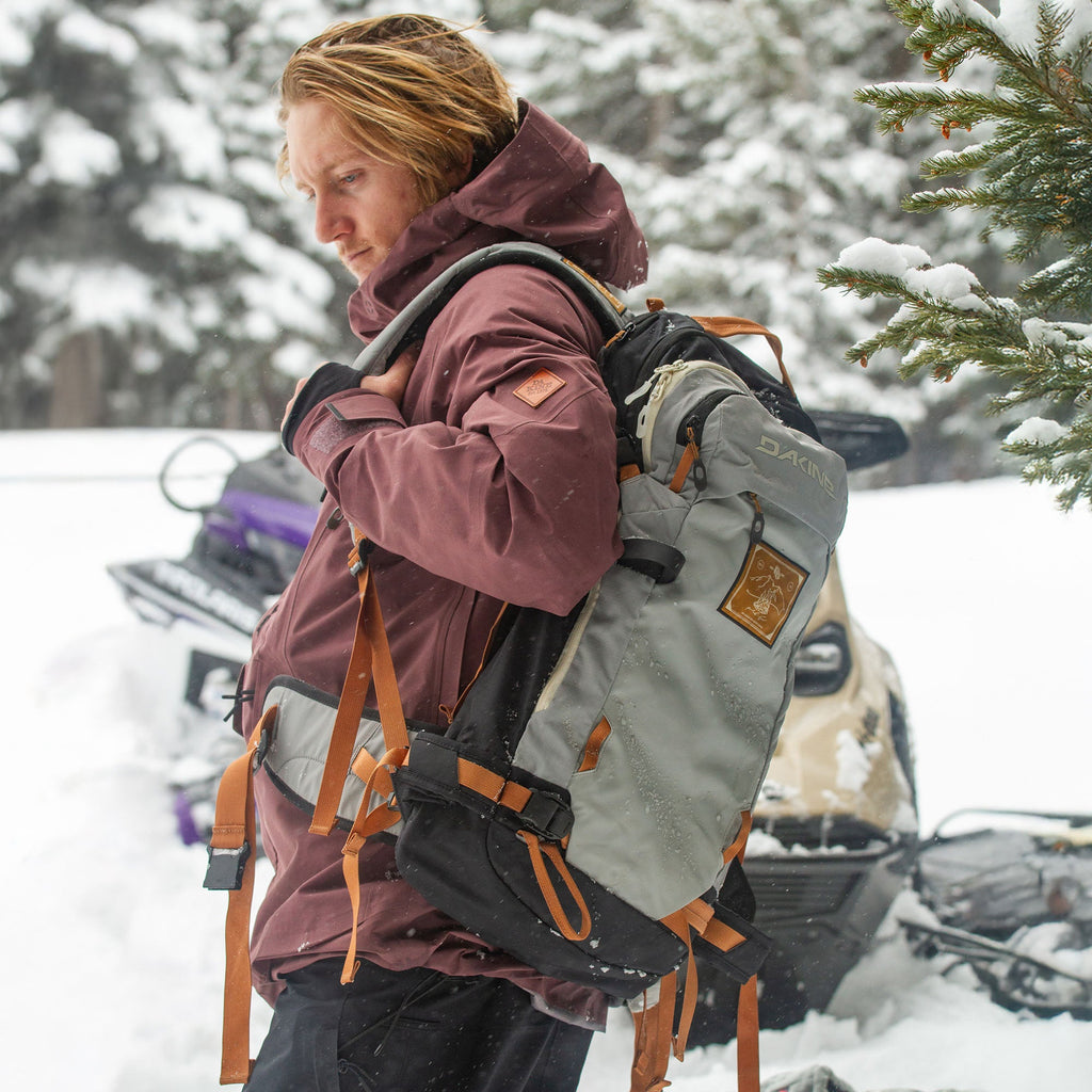 Dakine Team Poacher Backpack 22L Red Gerard - Gerard Griffin