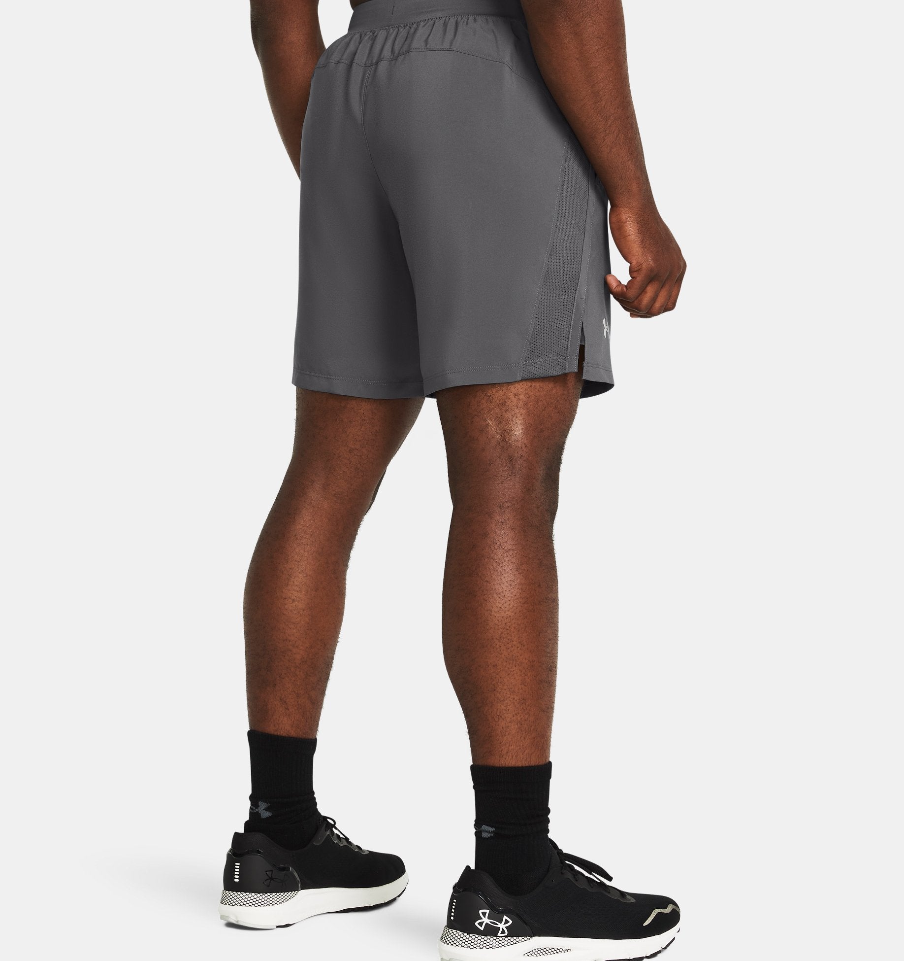 Under Armour Men's UA Launch 7" Shorts