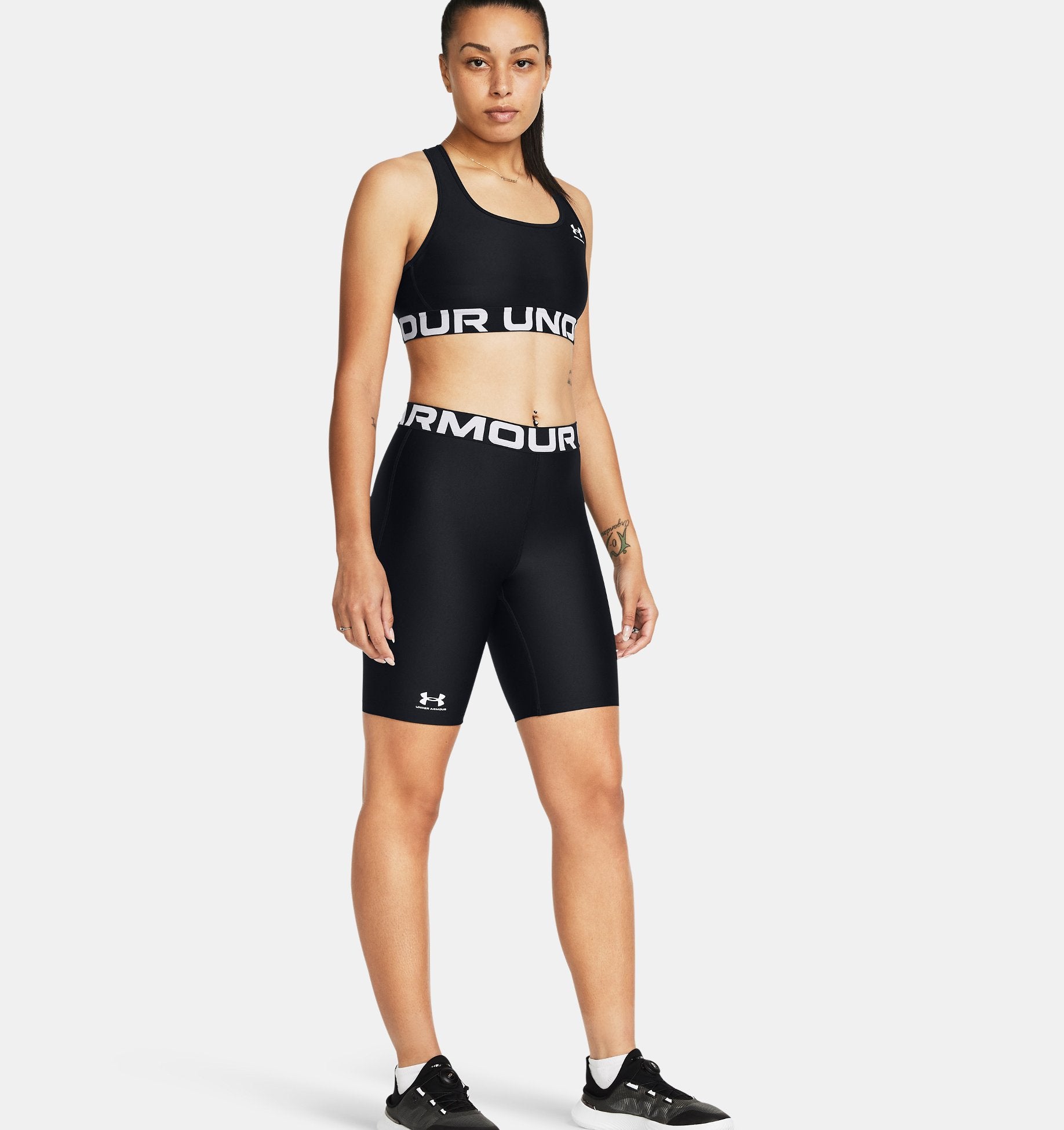 Women's HeatGear 8" Shorts