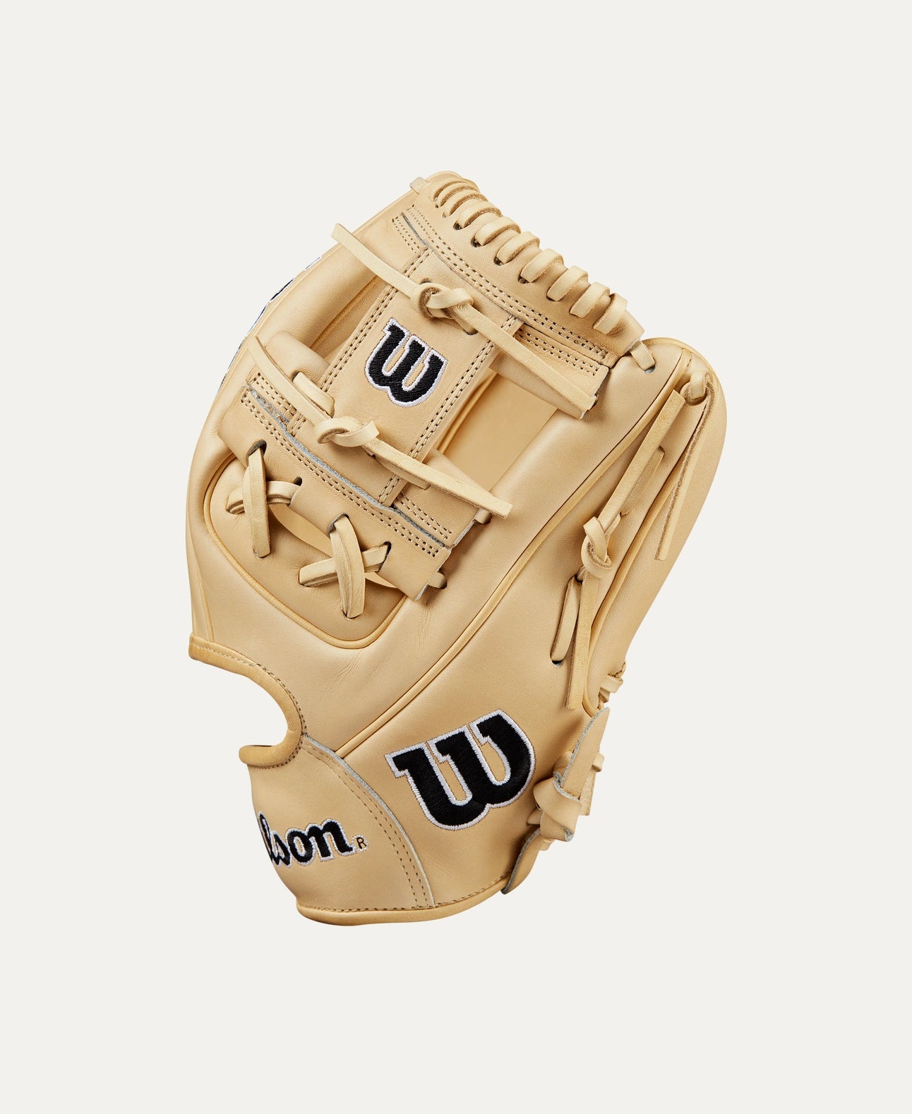 Wilson Classics Series A2000 1786 Infield Baseball Glove - 11.5”