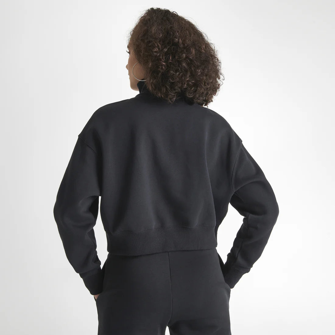 Nike Women's Sportswear Phoenix Fleece 1/4-Zip Cropped Sweatshirt