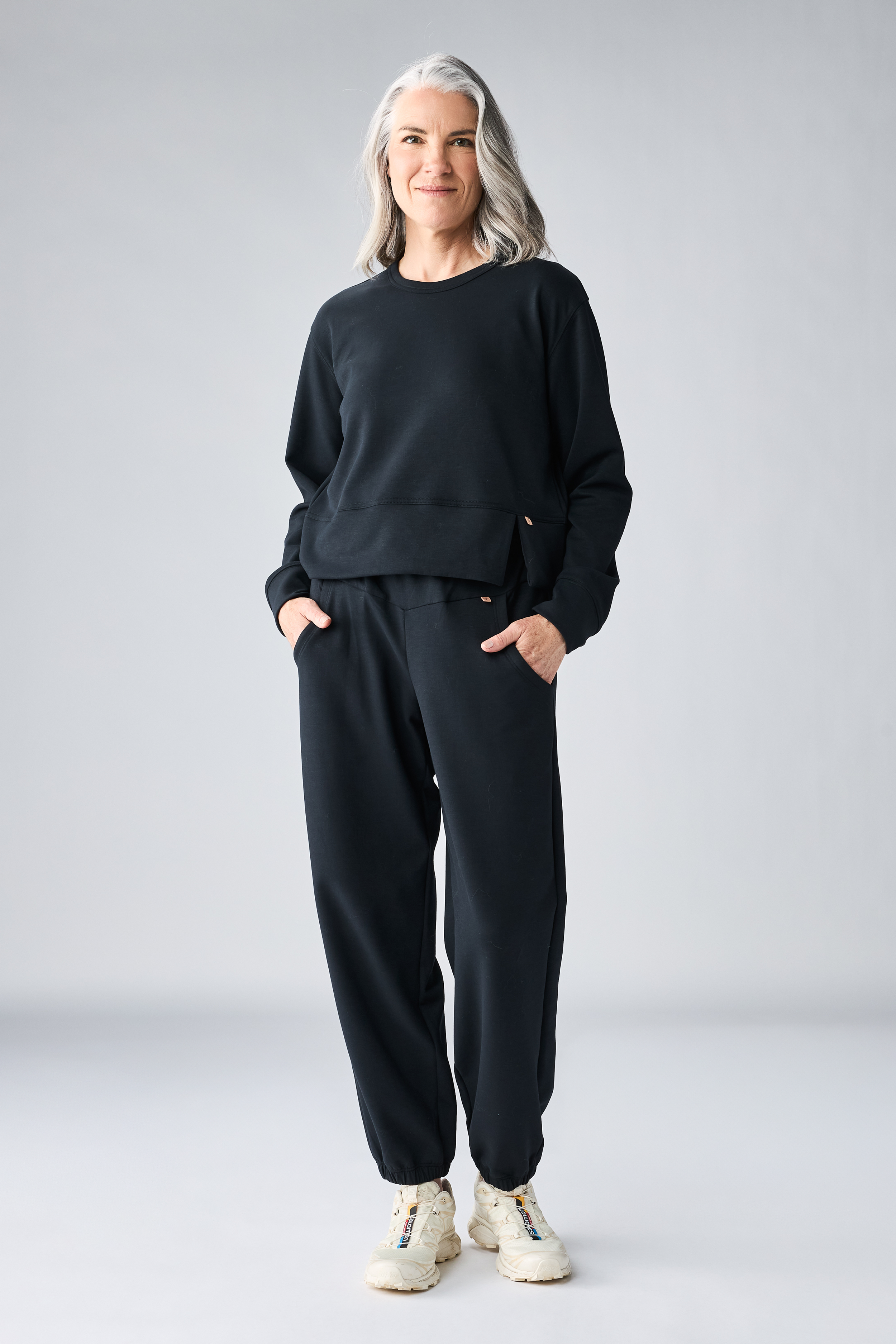 Indyeva Balu Crewneck Sweatshirt in Black - front