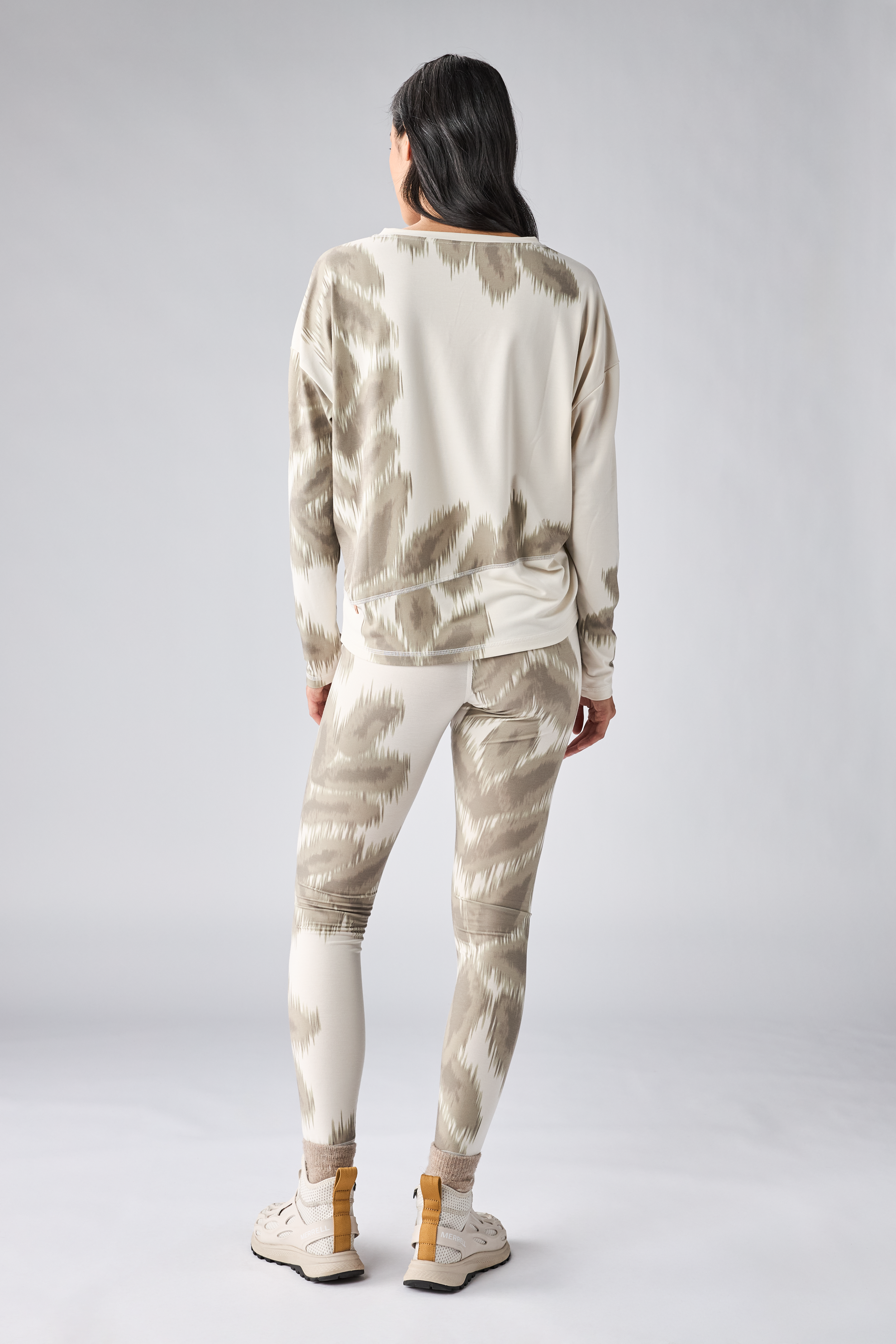 Indyeva Women's Veloz II Long Sleeve Shirt - Dune Frostfall Print - back