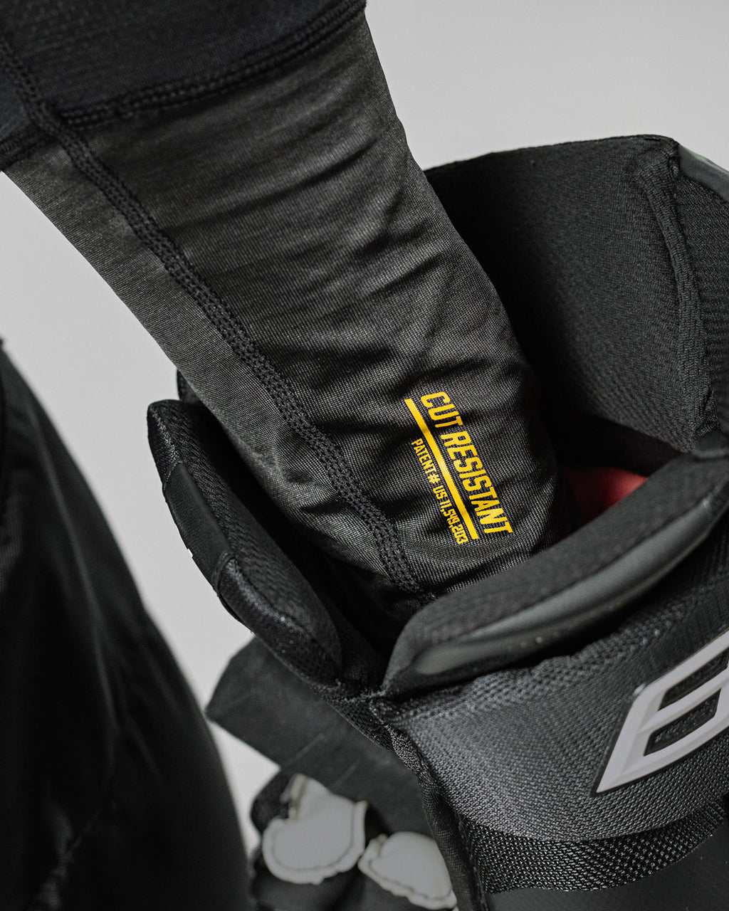 Warroad Elite TILO Neck & Wrist Top - Cutlon wrist detail
