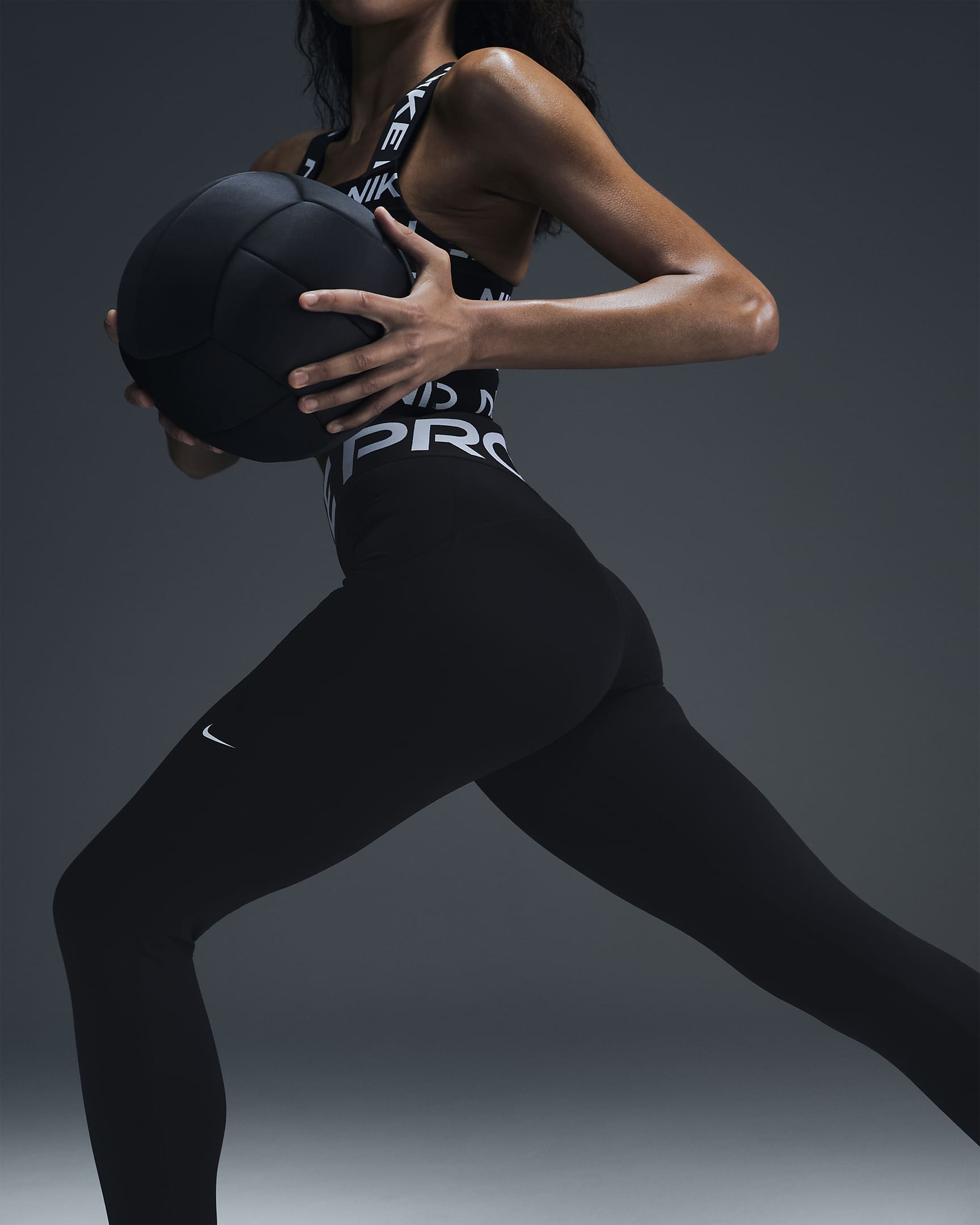 Nike Women's Pro Sculpt High-Waisted 7/8 Leggings with Pockets