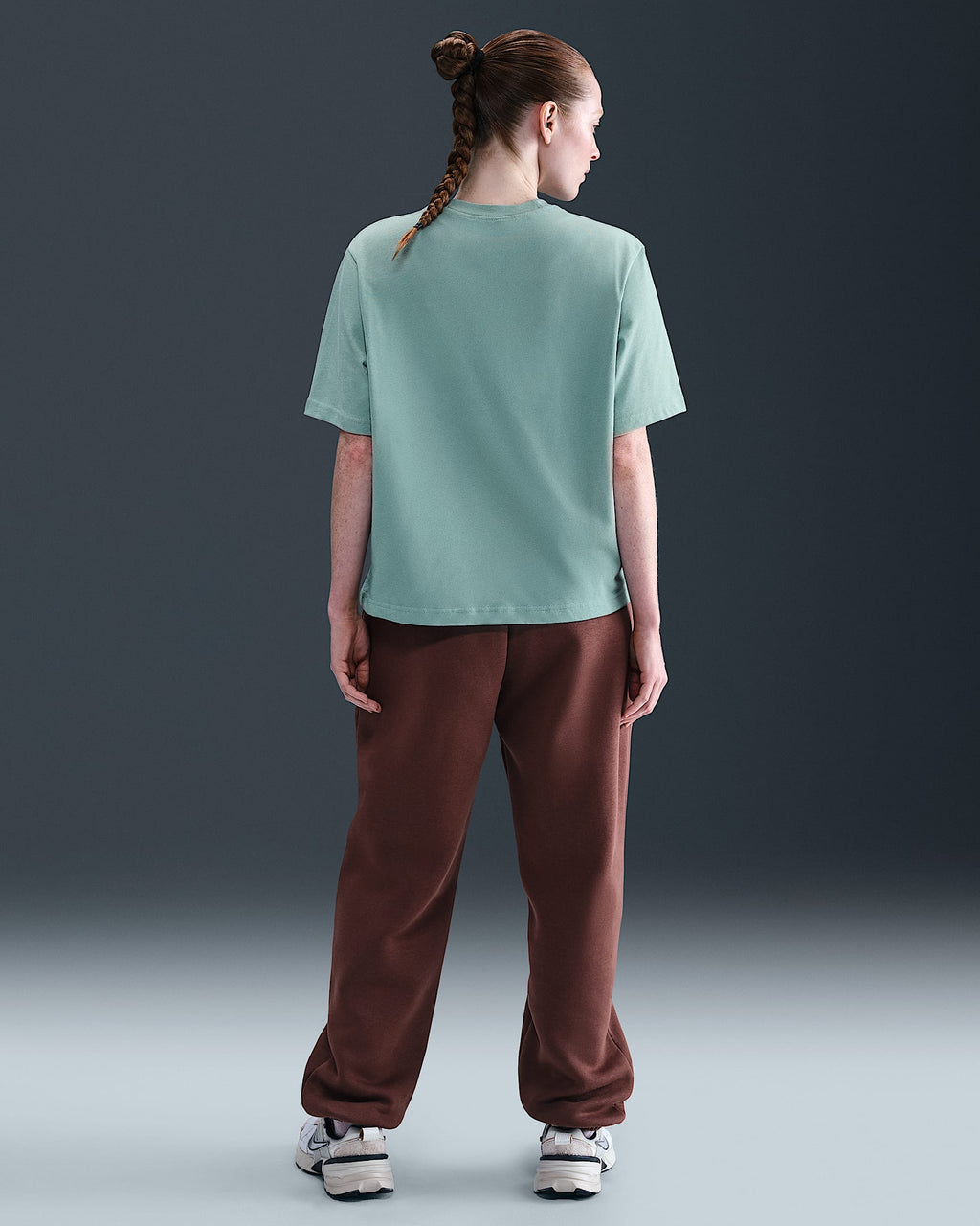 Nike Women's Sportswear Essential Boxy T-Shirt