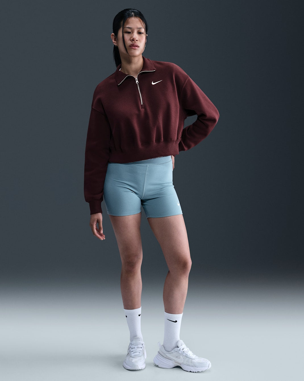 Nike Women's Sportswear Phoenix Fleece 1/4-Zip Cropped Sweatshirt