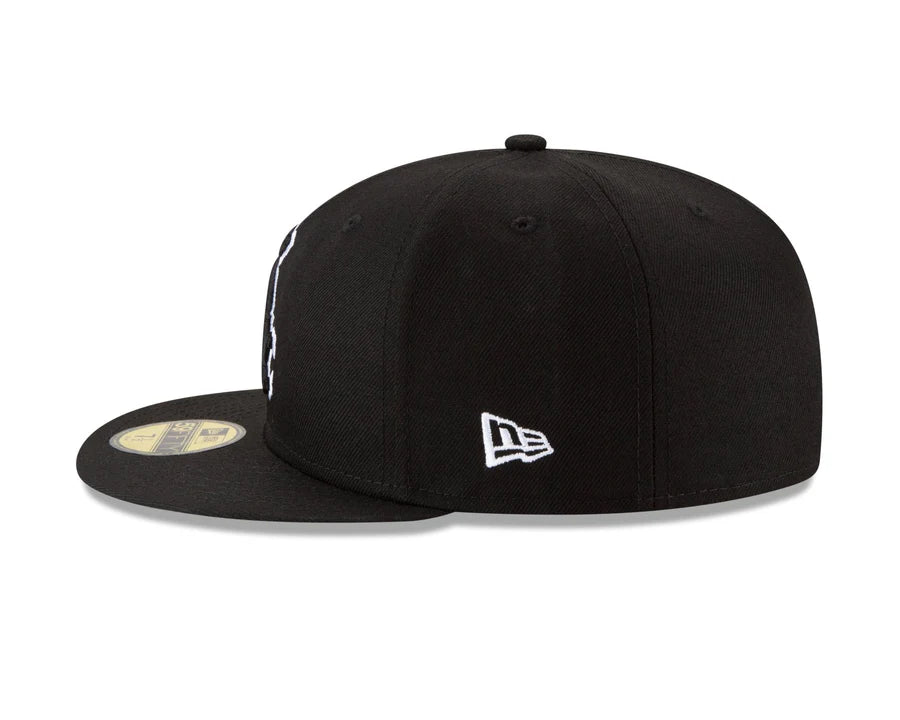 New Era Chicago White Sox Black Outline 59FIFTY Fitted Hat