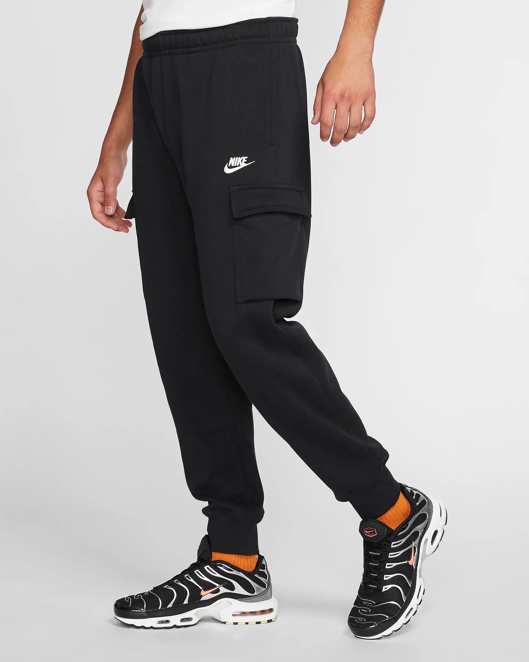 Nike Men's Sportswear Club Fleece Cargo Pant – Ernie's Sports Experts