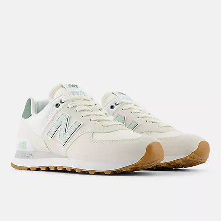 Women's 574 Core Shoes