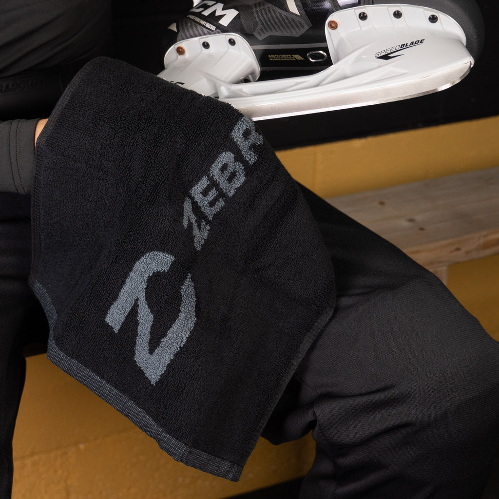 Zebrasclub Hockey Skate Towel