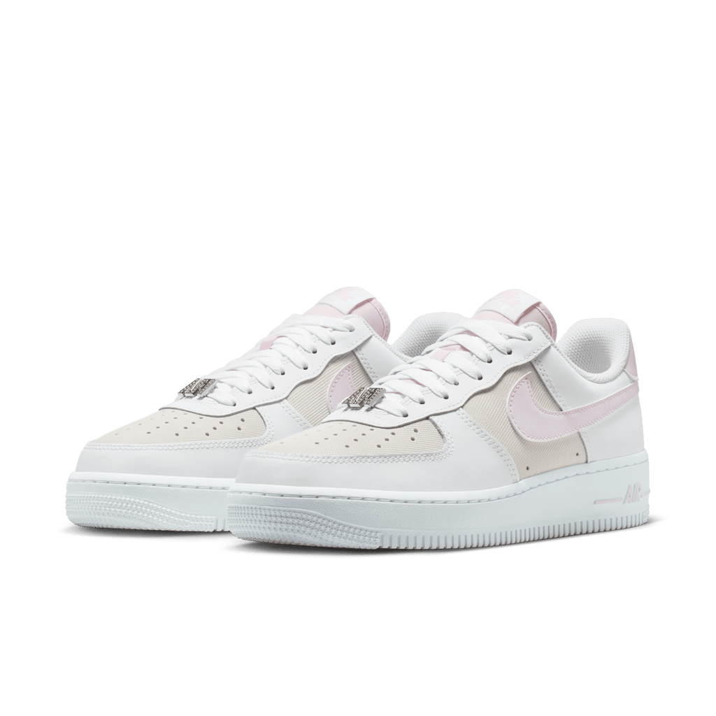 Nike Women's Air Force 1 '07 SE White/Bleached Lilac - three quarter pair
