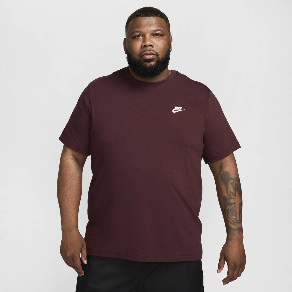 Nike Men's Sportswear Club T-Shirt (2026) - Burgundy Crush, front
