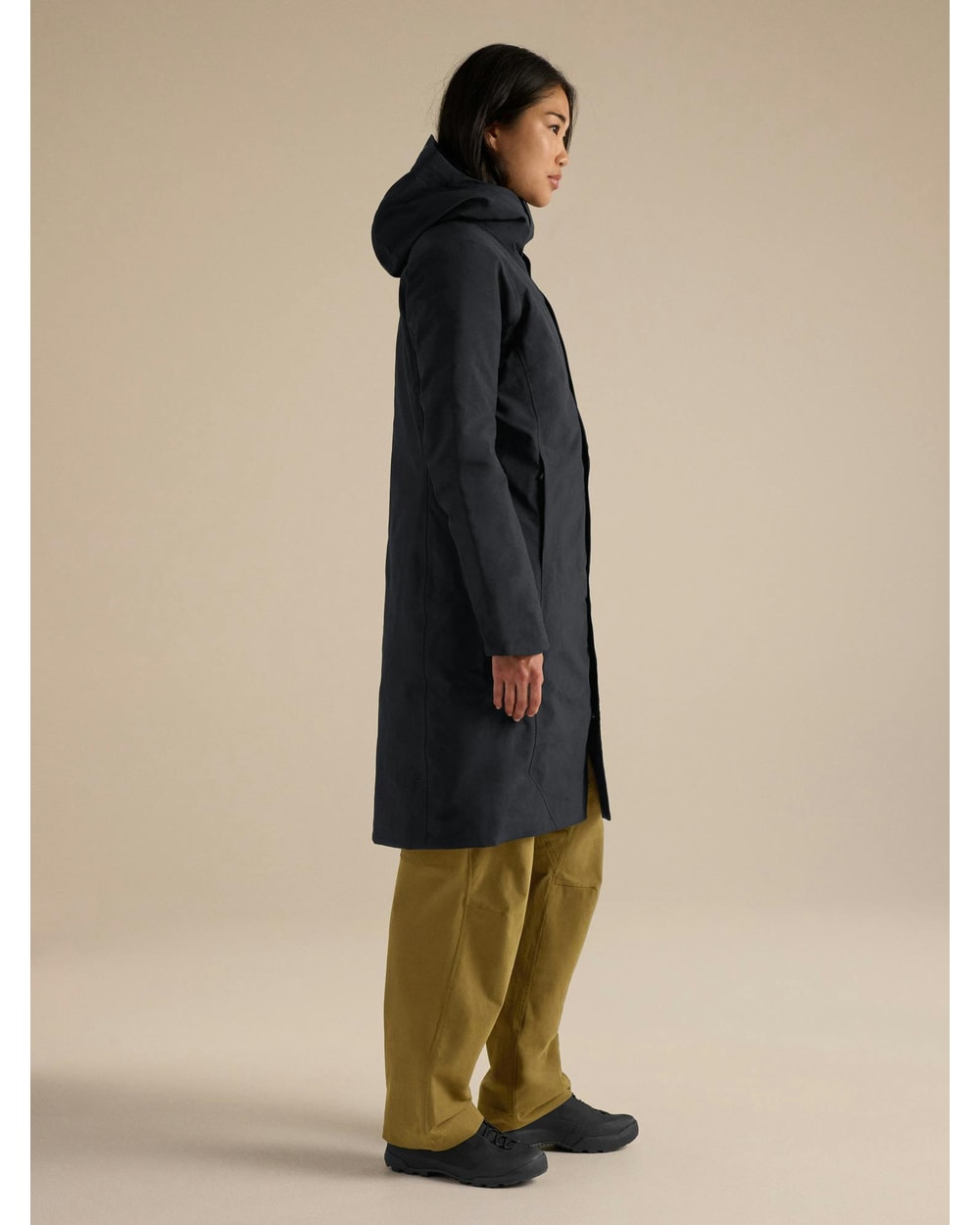 Arc'teryx Women's Patera Parka in Black - side view
