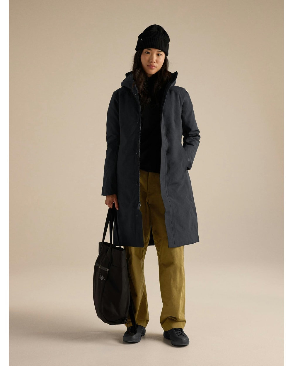 Arc'teryx Women's Patera Parka in Black - on model