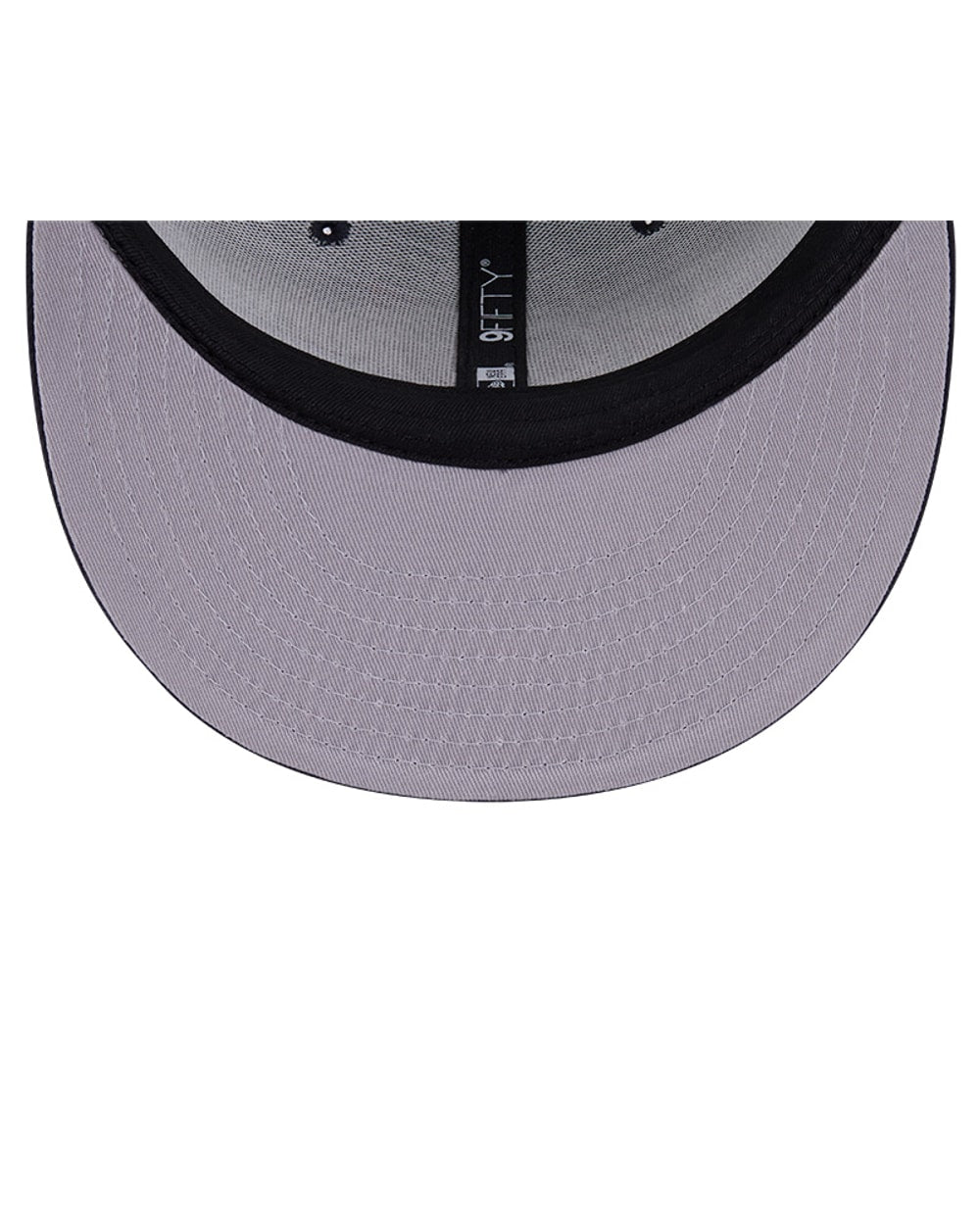 New Era Atlanta Braves Glow-In-The-Dark 9FIFTY Trucker Hat