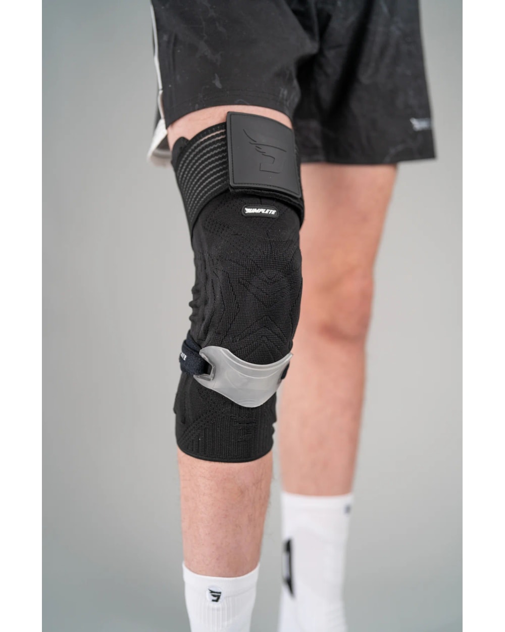 Jumplete Attakk Performance Knee Support 2.0