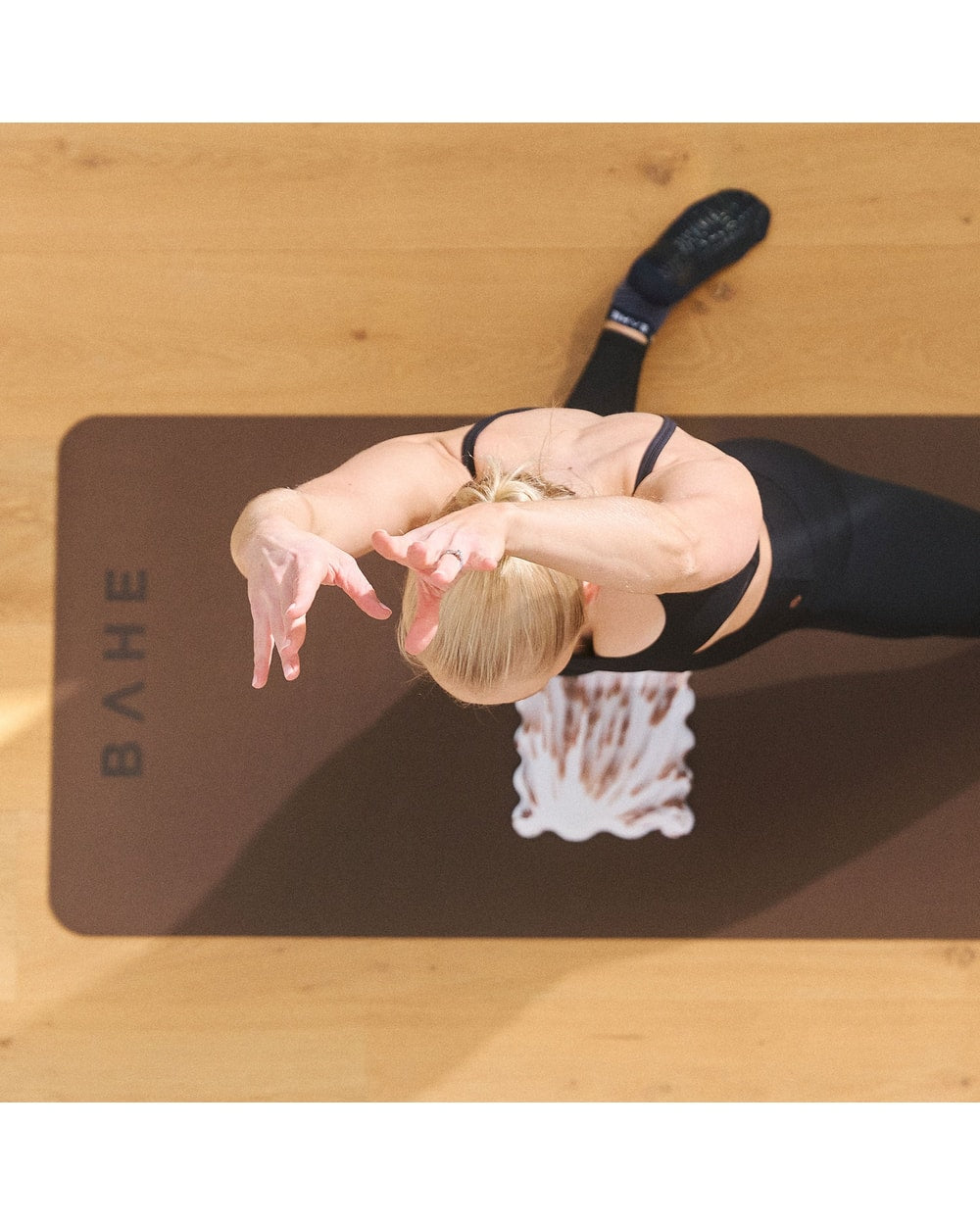 Bahe Pilates Mini Pad in use