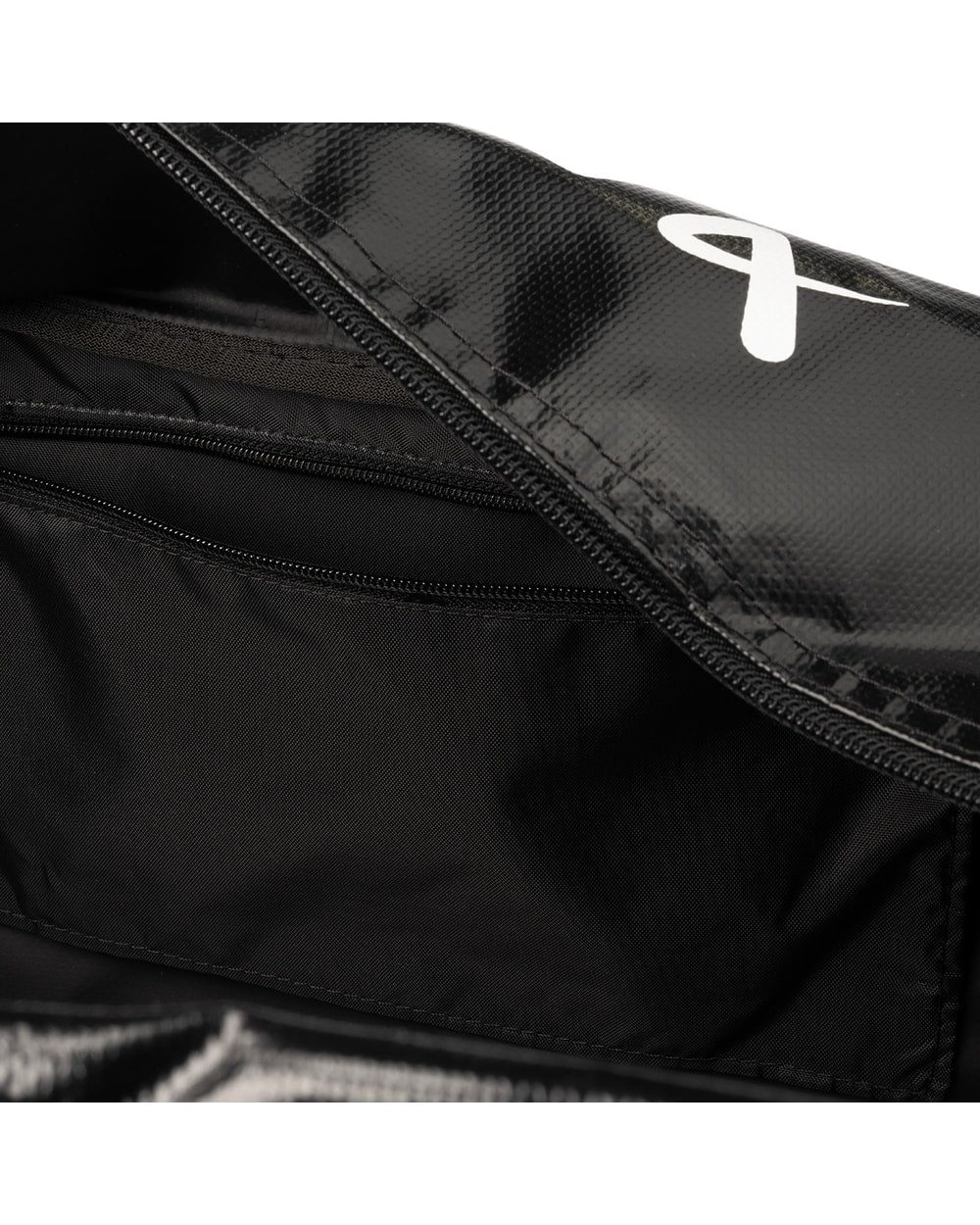 Bauer Pro Duffle Bag Black side