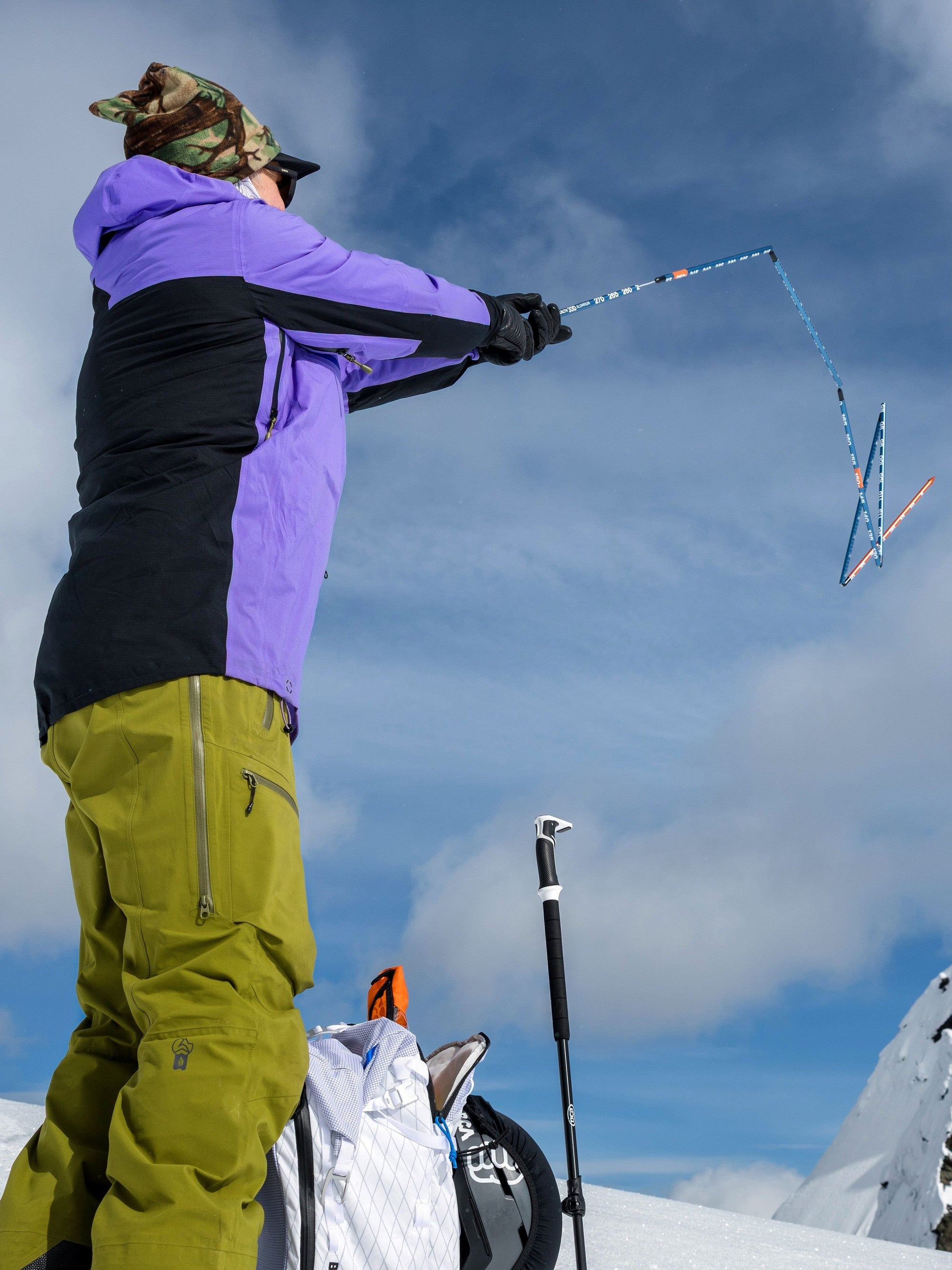 Backcountry Access Stealth 270 Avalanche Probe - deploying