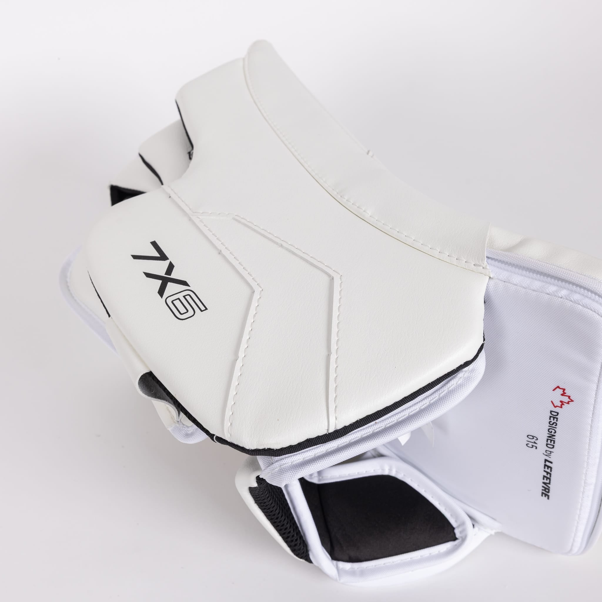 True Catalyst 7X6 Senior Goalie Blocker White/White - sidewall and cuff