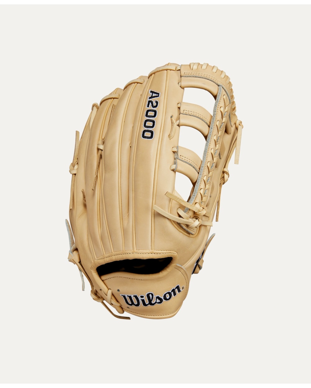 Wilson Classics Series A2000 1810 Outfield Baseball Glove - 12.75”